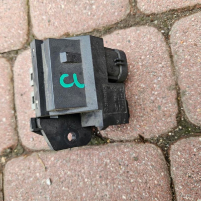 Opornica wentylatorów opornica Renault Clio 4 IV 255509263R