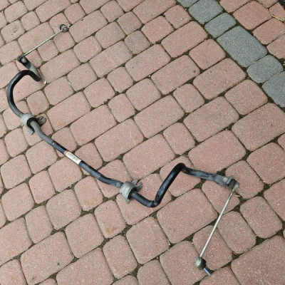 Stabilizator drążek przód Renault Clio 4 IV 546112239R