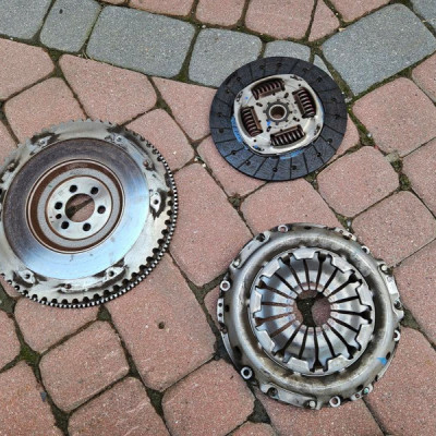 Sprzęgło docisk jednomas 0.9 TCe Renault Clio 4 IV 301012218R 302056252R