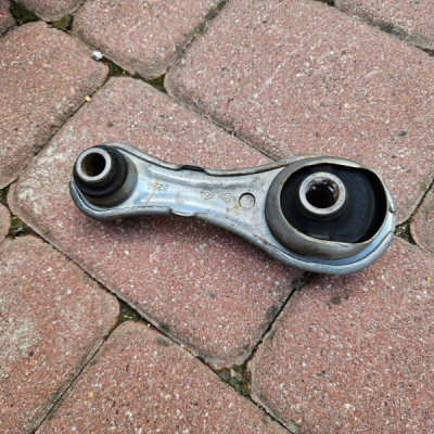 Poduszka łapa silnika skrzyni wspornik Renault Clio 4 IV 112381035R