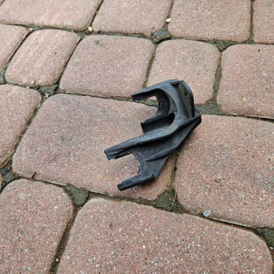 Uchwyt mocowanie linek zmiany biegów wspornik Renault Clio 4 IV 344149081R