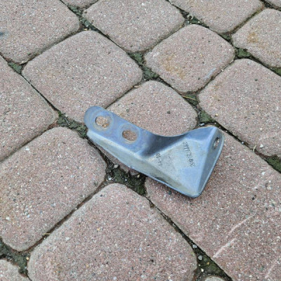 Uchwyt wspornik mocowanie katalizatora 0.9 TCe Renault Clio 4 IV 208172666R