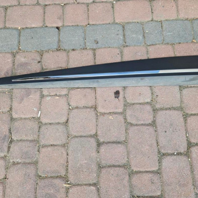 Listwa drzwi przód przednia lewa IGŁA Renault Clio 4 IV 808777693R