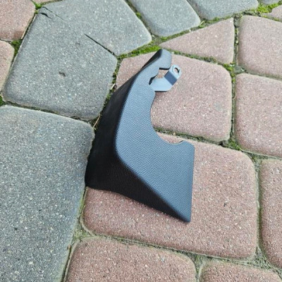 Obudowa osłona fotela plastik kanapy tył tylnej Opel Corsa F 9824594280