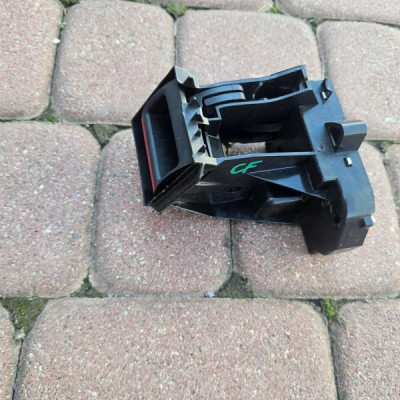 Zamek prawy oparcia fotela plastik kanapy tył tylnej Opel Corsa F B20A20