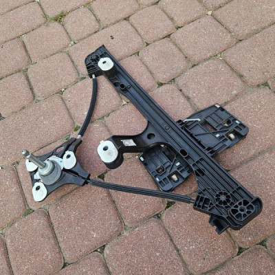 Podnośnik szyby tył tylny korbka lewy Opel Corsa F E-Corsa 9829046380