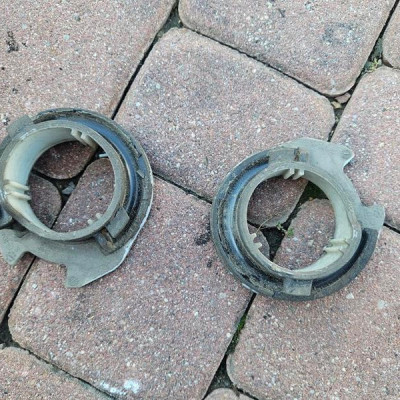 Guma tył tylna sprężyny podkładka Opel Corsa F E-Corsa 9834530680