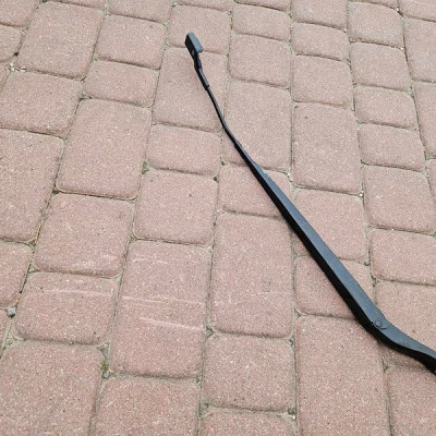 Ramie wycieraczki pióro prawe EUROPA Opel Corsa F 9822931880