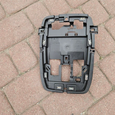 Uchwyt mocowanie podsufitki lampki kabiny Opel Corsa F 9820792080