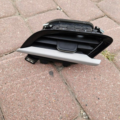 Kratka deski nawiewu lewa EUROPA nadmuchu Opel Corsa F 39198538