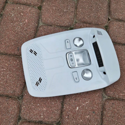 Lampka podsufitki oświetlenie kabiny Opel Corsa F 39196876 9825205380