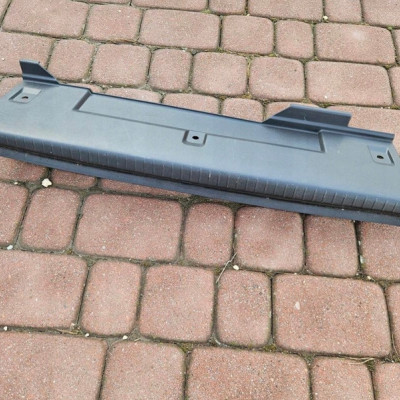 Plastik bagaznika obudowa pasa tylnego osłona Opel Corsa F E-Corsa 39196890