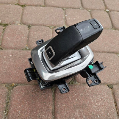 Lewarek zmiany biegów wybierak automat Opel Corsa F 93488246