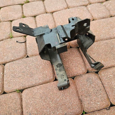 Uchwyt mocowanie syreny klaksonu Opel Corsa F Peugeot 208 9826651580