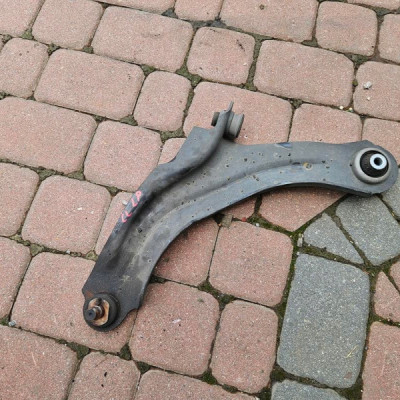 Wahacz przód przedni lewy swożeń Renault Clio 4 IV