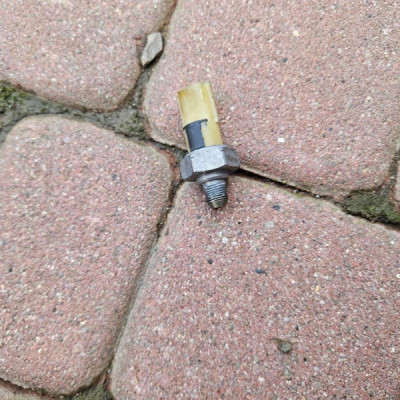 Czujnik oleju temperatury Renault Clio 4 IV