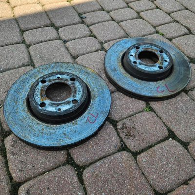 Tarcze przód przednie komplet 0.9Tce 256cm Renault Clio 4 IV