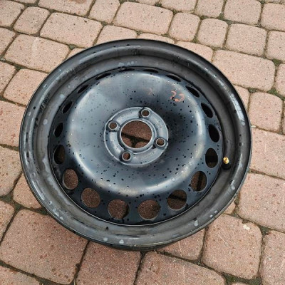 Felga stalowa 15" ET40 Renault Clio 4 IV 4x100 403006005R 69