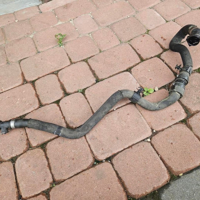 Przewód rura wąz wody chłodnicy elektryk Peugeot 208 Opel Corsa F 341