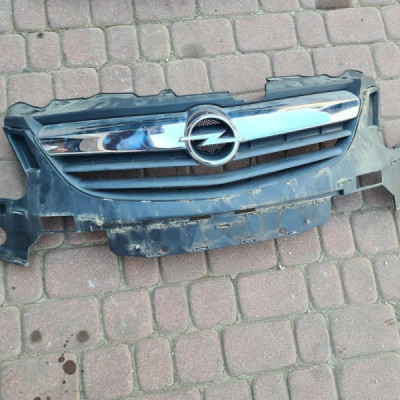 Grill atrapa europa chrom znaczek zderzaka przód Opel Corsa D