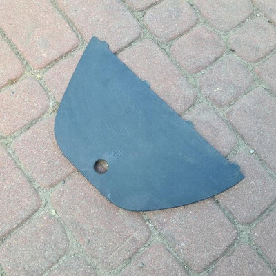 Plastik osłona bagażnika zatyczka osłona Opel Corsa D E 13230177