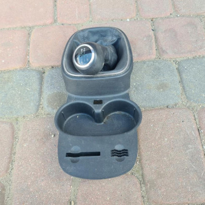 Gałka zmiany biegów lewarek mieszek 5biegów Opel Corsa D 13205815