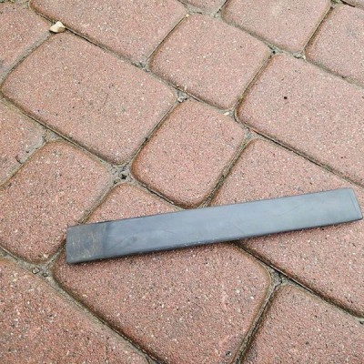 Uszczelka dachowa prawa przednia relingu mocowanie Opel Mokka MOKKA X