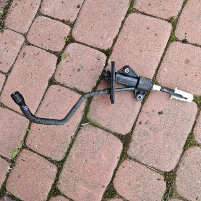 Pompka sprzęgła wysprzęglik EU Aveo Opel Mokka MOKKA X 96887800