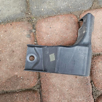 Ślizg tył tylny lewy mocowanie zderzaka Opel Mokka MOKKA X 95245217