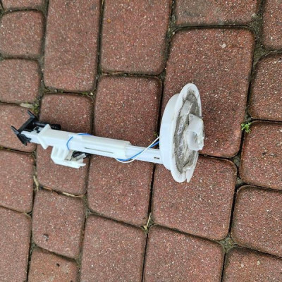 Pompka paliwa pływak 1.4T 1.4 4x4 Opel Mokka MOKKA X 13592393