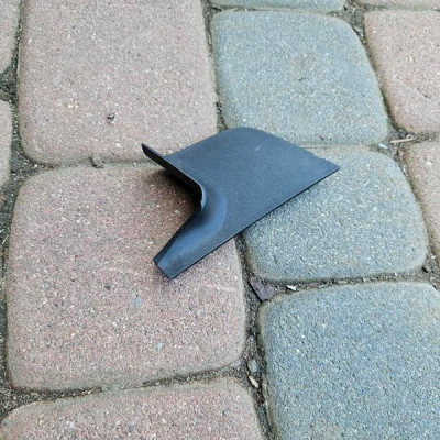 Obudowa osłona zaślepka wnętrza plastik Opel Mokka MOKKA X