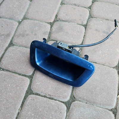 Rączka otwierania klapy uchwyt Z22W Opel Mokka MOKKA X 95418379