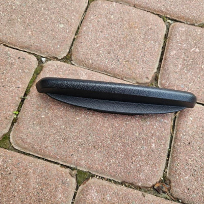 Obudowa osłona tunelu plastik deski Opel Mokka MOKKA X AVK16481