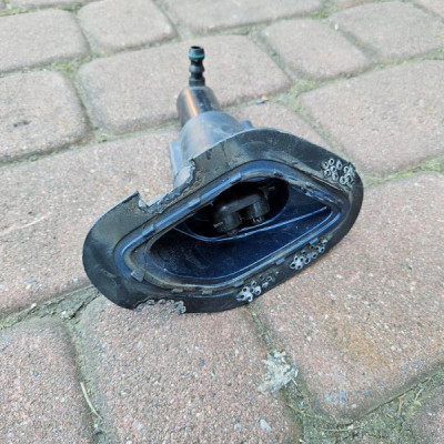 Spryskiwacz sprysk zaślepka prawy podstawa Opel Mokka MOKKA X 95217681