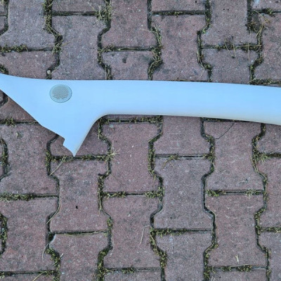 Obudowa osłona słupka przód przednia prawa Opel Crossland X 39165141