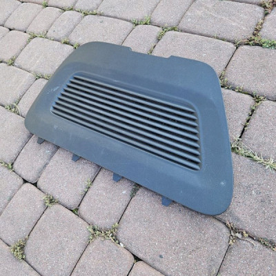 Tapicerka boczek bagażnika lewe osłona zaślepka Opel Crossland X 13475633