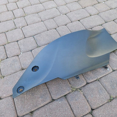 Obudowa osłona tunelu prawa plastik Opel Crossland X 13464975