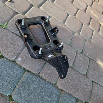 Mocowanie lewarka zmiany biegów podstawa Opel Crossland 9815900480