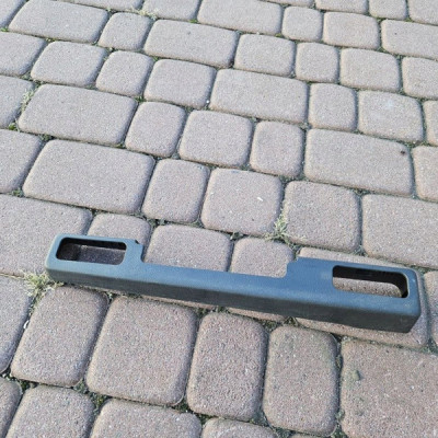 Uchwyt mocowanie osłona plastik fotela lewe Opel Crossland 39082170