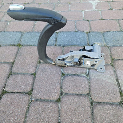 Dźwignia hamulca ręcznego ręczny EUROPA Opel Crossland 39213433