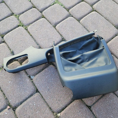 Osłona obudowa kolumny kierownicy EUROPA Opel Crossland X 39137671