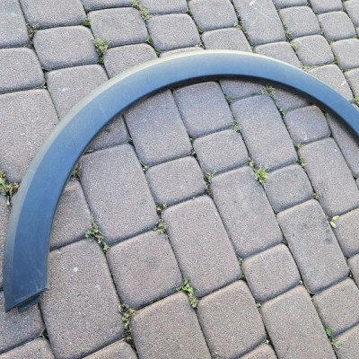 Listwa błotnika przód przednia lewa Opel Crossland X 13482067