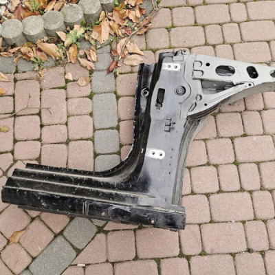Cwiartka przód przednia prawa próg słupek KIELCE Opel Insignia B