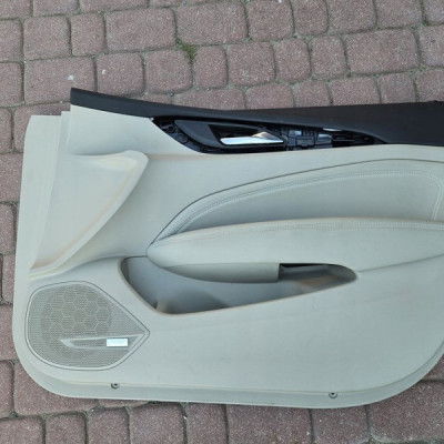Boczek przód przedni lewy EUROPA beżowy BOSE Opel Insignia B