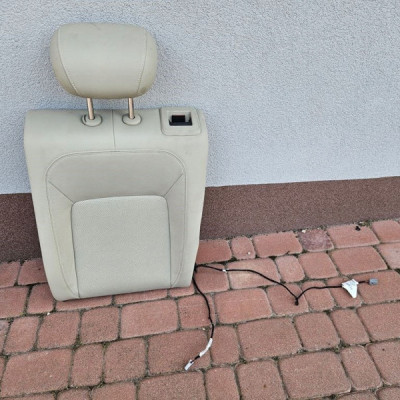 Kanapa tył tylna skóra skórzana podgrzewana jasna beżowa Opel Insignia B