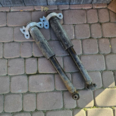 Amortyzator tył tylny komplet kombi Opel Insignia B