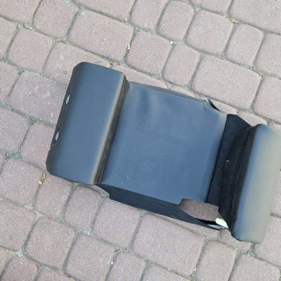 Tapicerka kanapy fotel tył tylnej podłokietnika Opel Insignia B