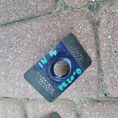 Koszyk czujnika parkowania PDC uchwyt przód " C " Opel Insignia B