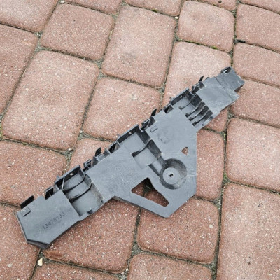 Ślizg mocowanie zderzaka prawy tył tylny Opel Crossland X 13478133