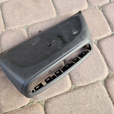 Obudowa osłona deski nawiewu nadmuchu Opel Crossland X 39149578